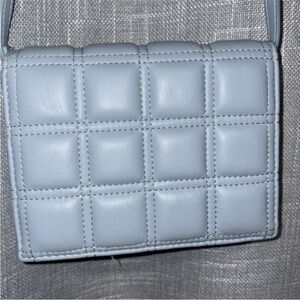 Elegant Quilted Crossbody Bag in blue